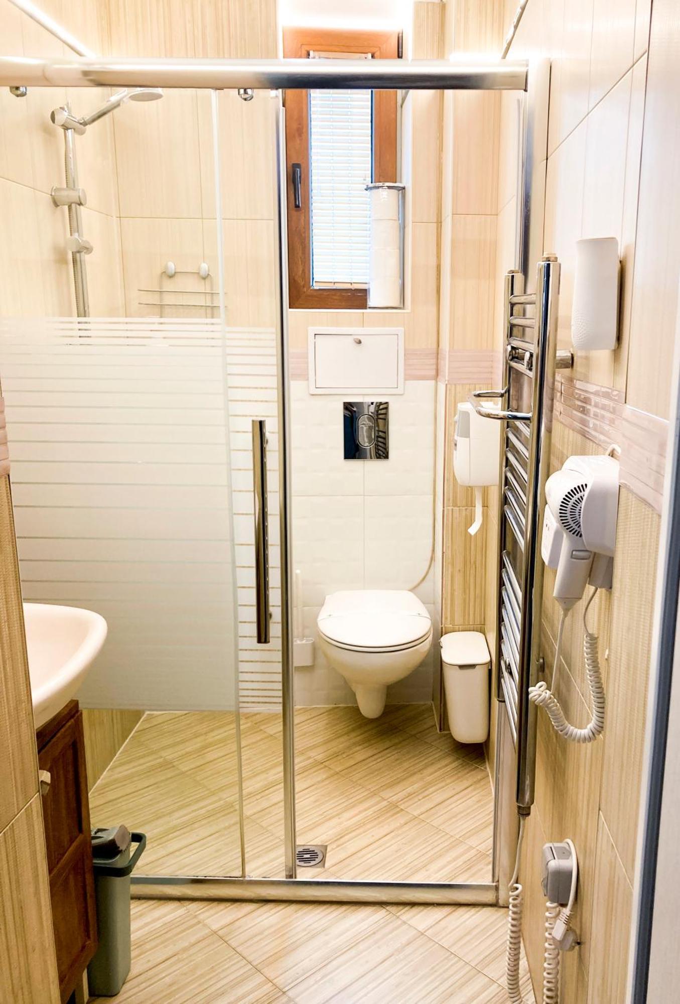 Two Bedroom Apartment -Welcome To Burgas- Top Location, Central Station, Main Walking Street, Sea Garden, Near The Beach 외부 사진